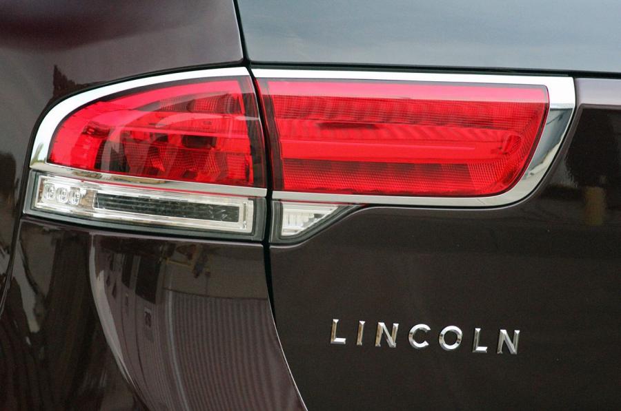  Lincoln MKX 2011 года  (фото 37 из 105)